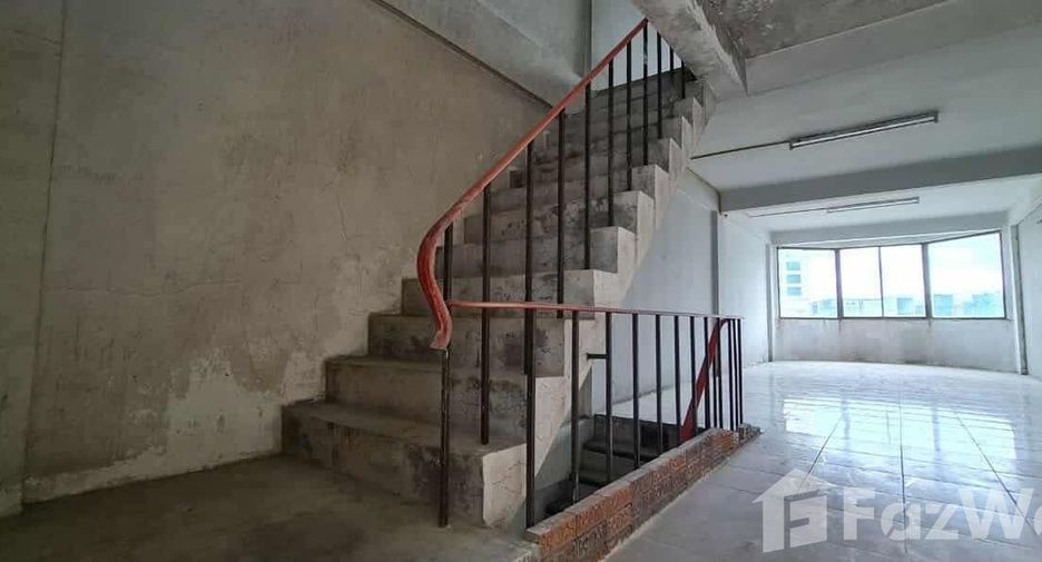 For sale 1 bed retail Space in Mueang Chiang Mai, Chiang Mai