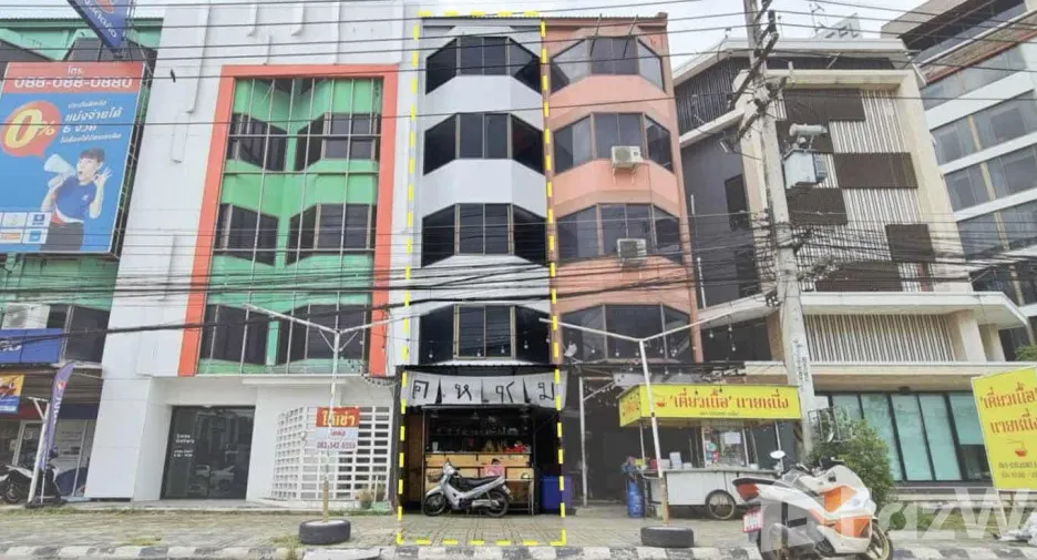 For sale 1 bed retail Space in Mueang Chiang Mai, Chiang Mai