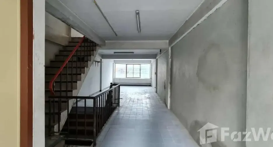 For sale 1 bed retail Space in Mueang Chiang Mai, Chiang Mai