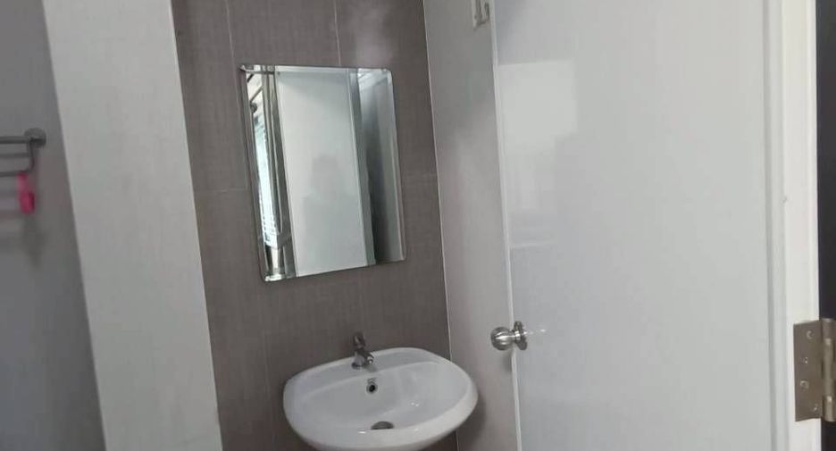 For rent 2 bedrooms house in Bang Lamung, Chonburi