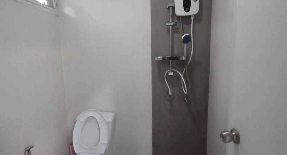 For rent 2 bedrooms house in Bang Lamung, Chonburi