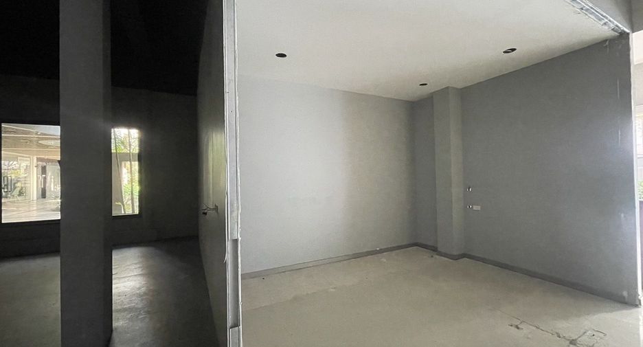 For rent retail Space in Mueang Chiang Mai, Chiang Mai