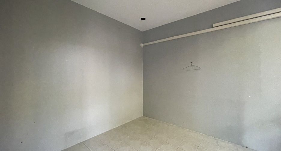 For rent retail Space in Mueang Chiang Mai, Chiang Mai