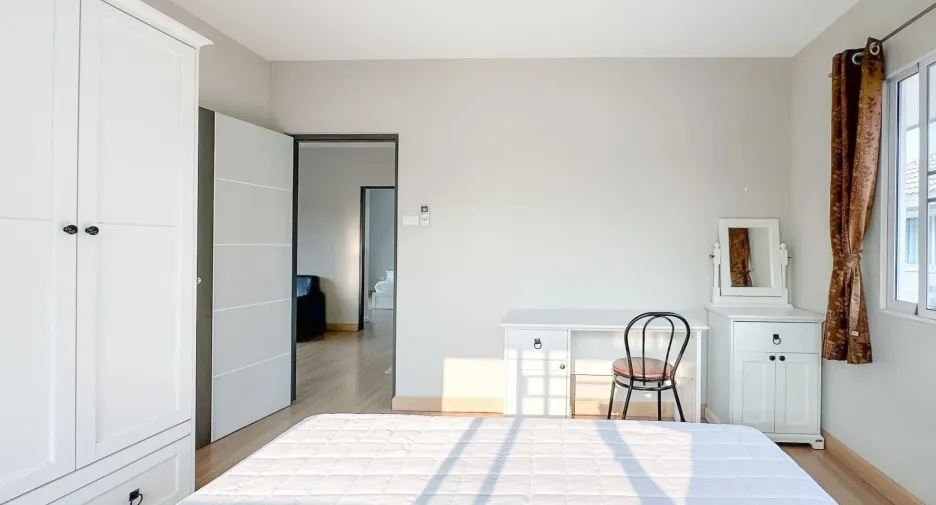 Casa en alquiler de 3 habitaciones en Saraphi, Chiang Mai