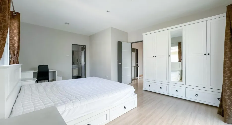 Casa en alquiler de 3 habitaciones en Saraphi, Chiang Mai