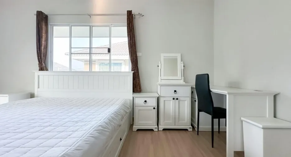 Casa en alquiler de 3 habitaciones en Saraphi, Chiang Mai
