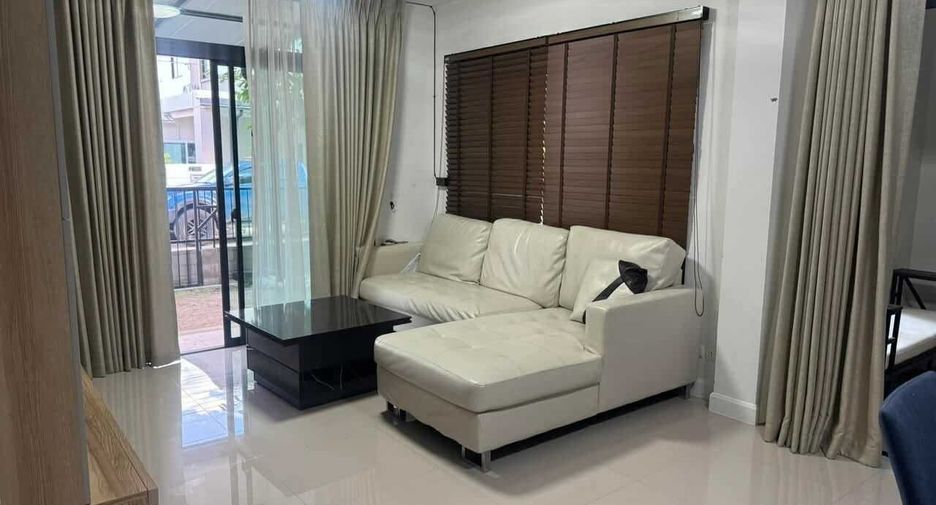 For rent 4 bedrooms house in San Sai, Chiang Mai