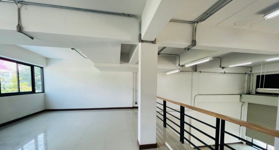 ให้เช่า 4 ห้องนอน ออฟฟิศ ใน เมืองเชียงใหม่, เชียงใหม่
