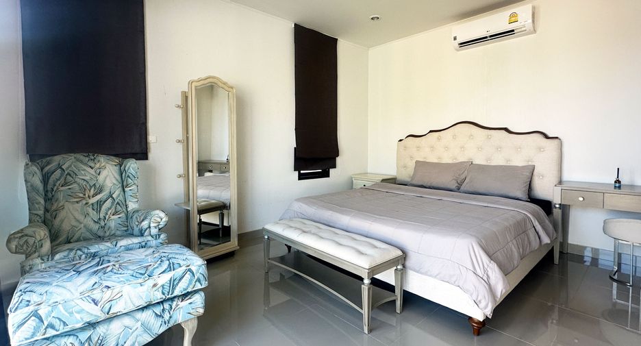 For rent 4 bedrooms villa in Hua Hin, Prachuap Khiri Khan