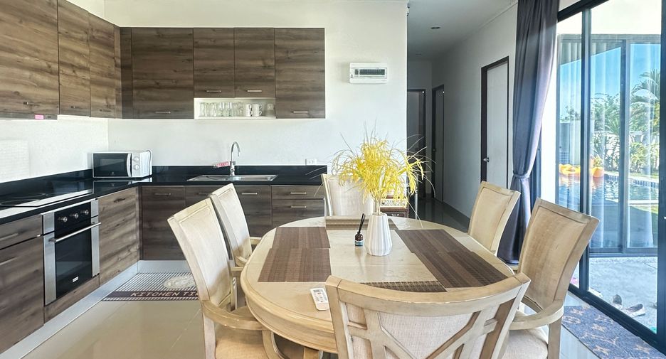 For rent 4 bedrooms villa in Hua Hin, Prachuap Khiri Khan