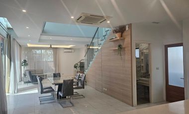 For rent 4 bedrooms house in San Kamphaeng, Chiang Mai