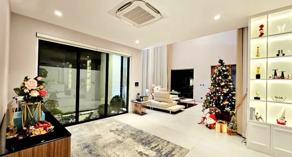 For rent 4 bedrooms house in Mueang Chiang Mai, Chiang Mai
