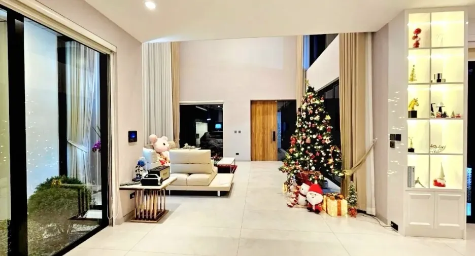 For rent 4 bedrooms house in Mueang Chiang Mai, Chiang Mai