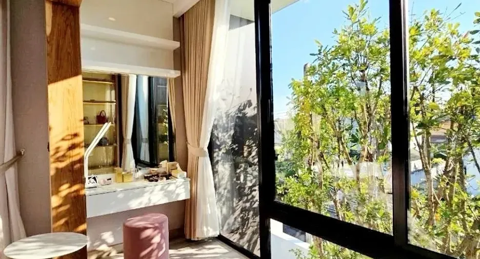 For rent 4 bedrooms house in Mueang Chiang Mai, Chiang Mai