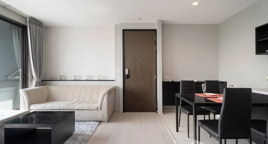 Condo en venta y en alquiler de 2 habitaciones en Khlong Toei, Bangkok