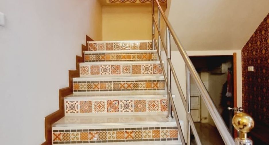 For rent 5 bedrooms villa in Mueang Chiang Mai, Chiang Mai