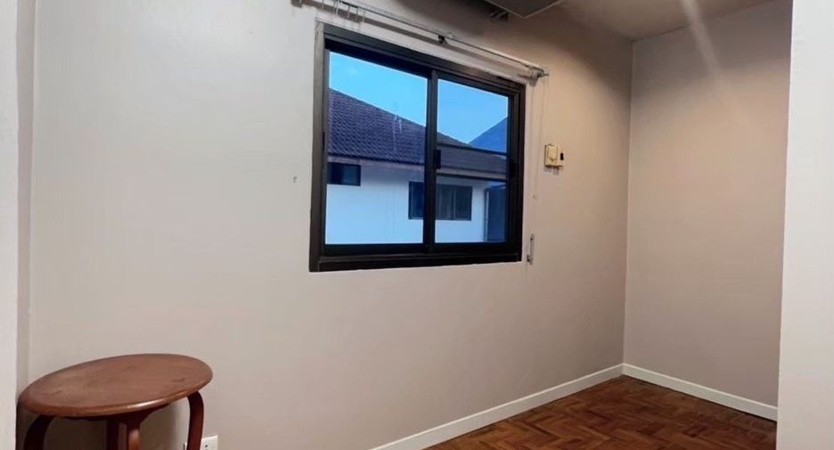 For sale 3 bedrooms house in Mueang Chiang Mai, Chiang Mai
