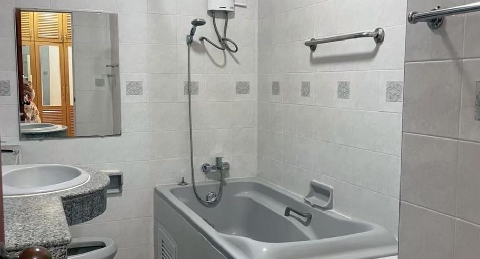 For sale 3 bedrooms house in Mueang Chiang Mai, Chiang Mai