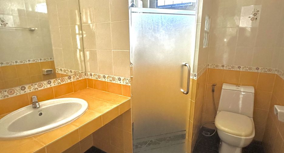 For sale 3 bedrooms house in Hang Dong, Chiang Mai