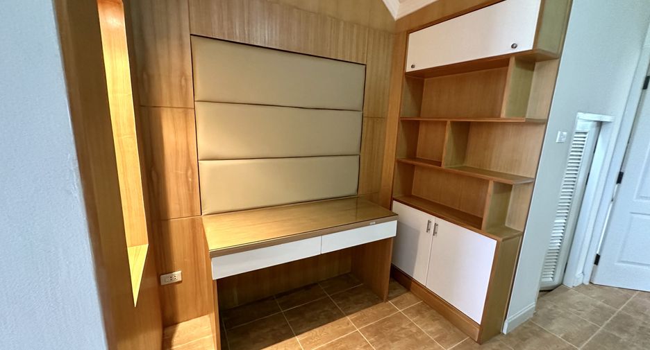 For sale 3 bedrooms house in Hang Dong, Chiang Mai