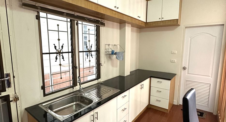 For sale 3 bedrooms house in Hang Dong, Chiang Mai