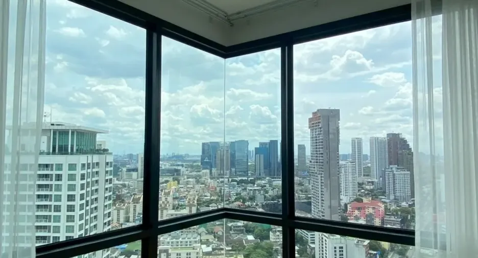 For sale 2 bedrooms condo in Chatuchak, Bangkok