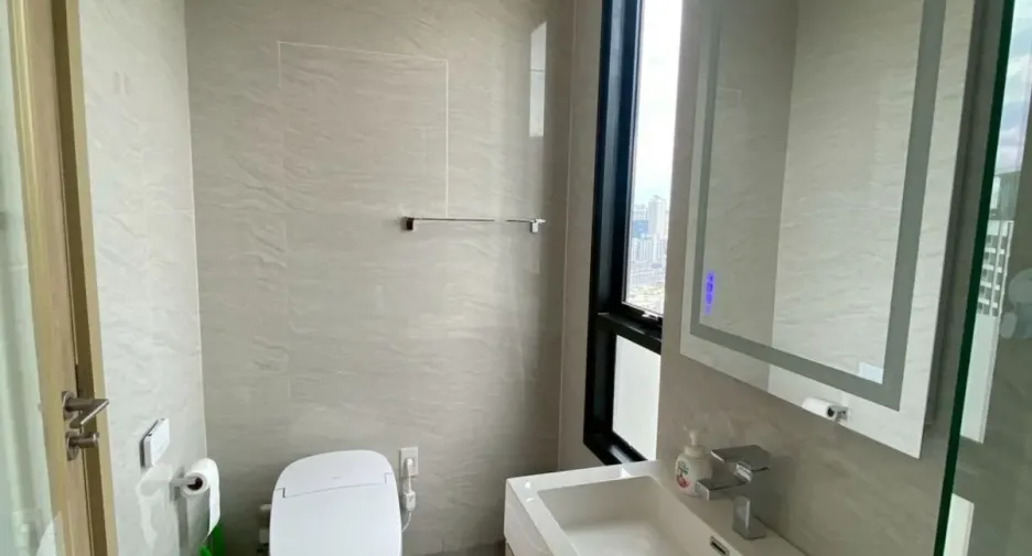 For sale 2 bedrooms condo in Chatuchak, Bangkok
