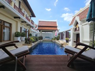 For sale 4 bedrooms house in Na Jomtien, Pattaya
