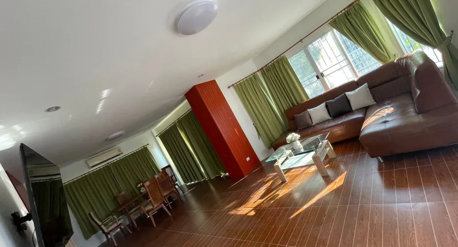 For rent 3 bedrooms house in Saraphi, Chiang Mai
