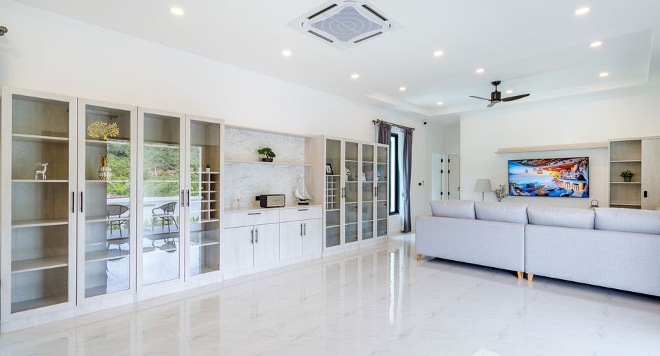 For sale and for rent 3 bedrooms villa in Hua Hin, Prachuap Khiri Khan