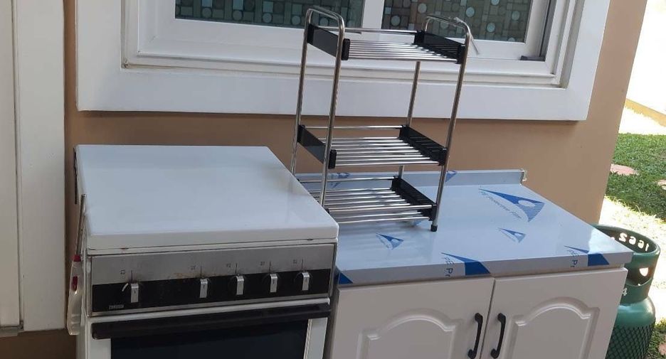For rent 3 bedrooms house in Mueang Chiang Mai, Chiang Mai