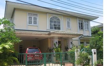 À vendre et à louer 3 chambres maison à Bang Kapi, Bangkok