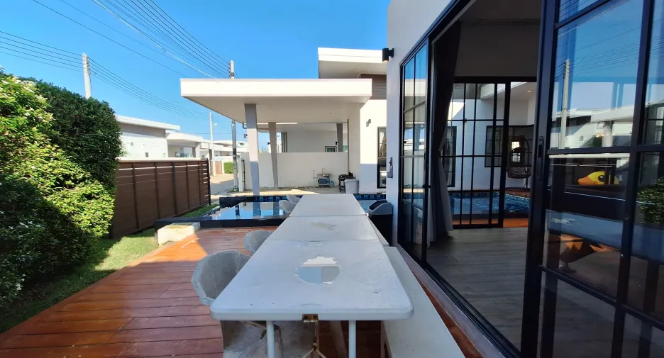 For rent and for sale 3 bedrooms villa in Hua Hin, Prachuap Khiri Khan