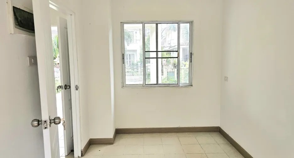 出售 4 卧室 独立屋 在 San Kamphaeng, Chiang Mai