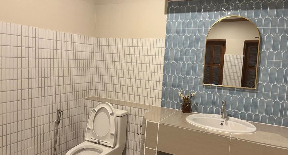 For sale 8 bedrooms house in Mueang Chiang Mai, Chiang Mai