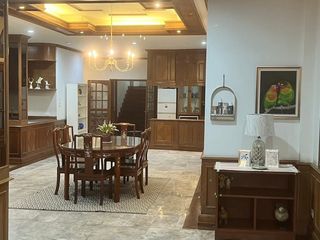 For sale 8 bedrooms house in Mueang Chiang Mai, Chiang Mai