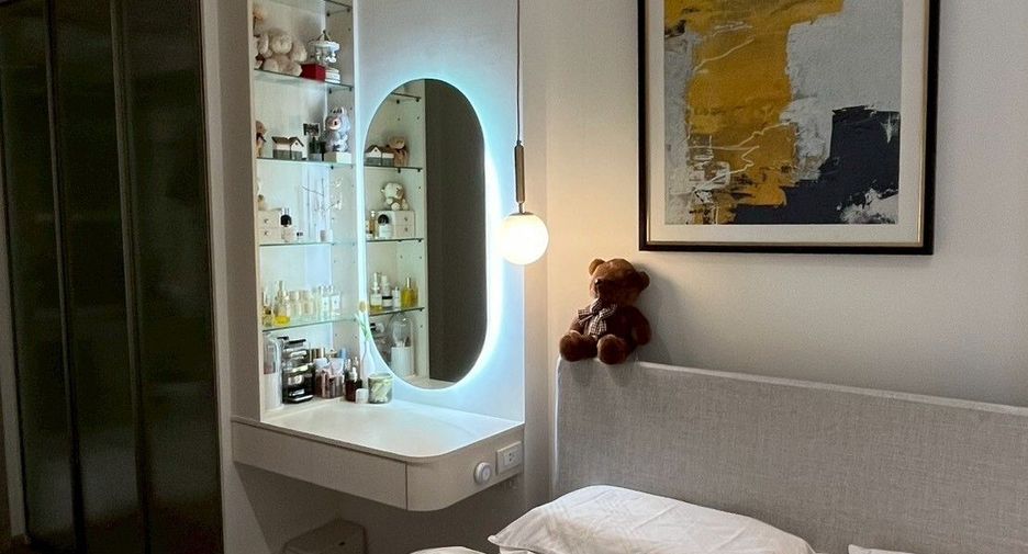 For sale 1 bed condo in Khlong Toei, Bangkok