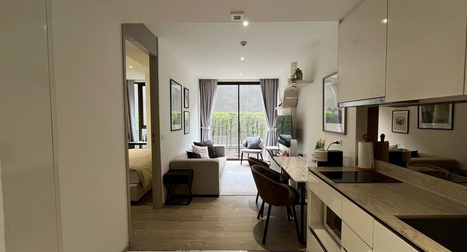 For sale 1 bed condo in Khlong Toei, Bangkok