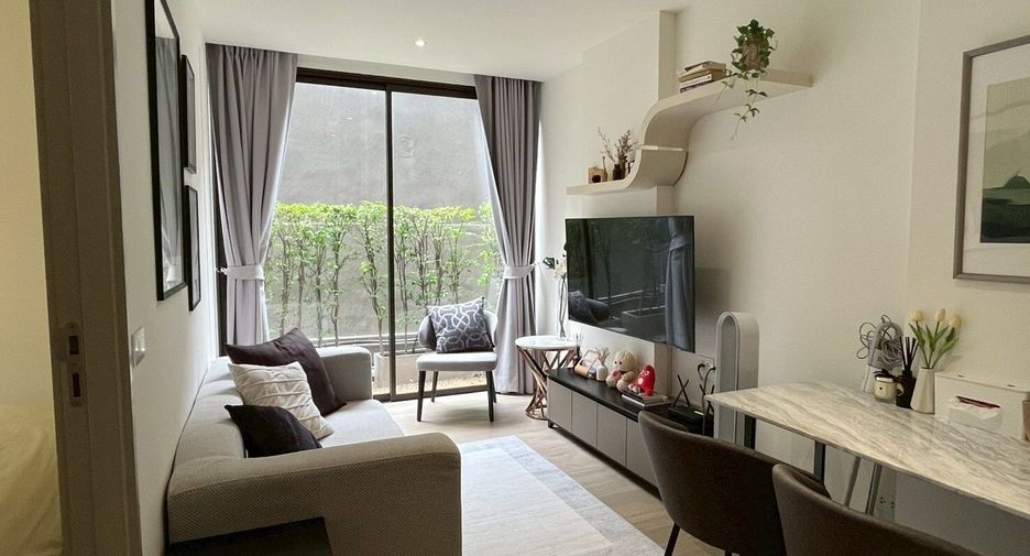 For sale 1 bed condo in Khlong Toei, Bangkok
