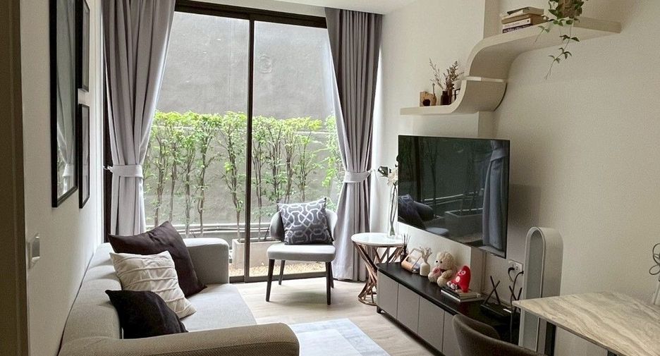 For sale 1 bed condo in Khlong Toei, Bangkok