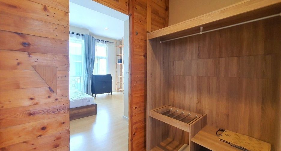 Продажа 3 спальни таунхаус в Суан Луанг, Бангкок