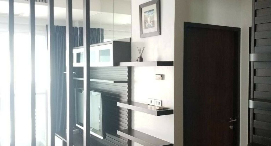 For sale and for rent 1 bed condo in Watthana, Bangkok