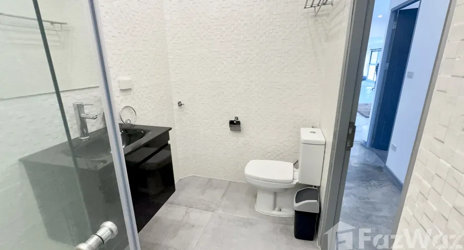For sale and for rent 3 bedrooms condo in Mueang Chiang Mai, Chiang Mai