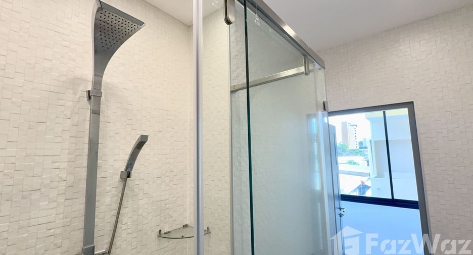 For sale and for rent 3 bedrooms condo in Mueang Chiang Mai, Chiang Mai