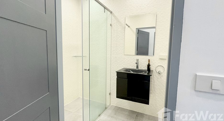 For sale and for rent 3 bedrooms condo in Mueang Chiang Mai, Chiang Mai