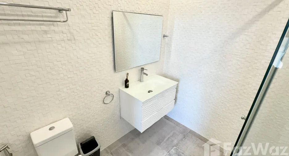 For sale and for rent 3 bedrooms condo in Mueang Chiang Mai, Chiang Mai