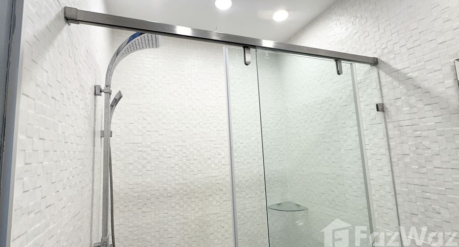 For sale and for rent 3 bedrooms condo in Mueang Chiang Mai, Chiang Mai