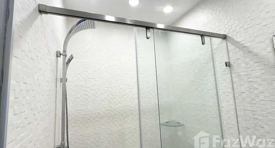 For sale and for rent 3 bedrooms condo in Mueang Chiang Mai, Chiang Mai