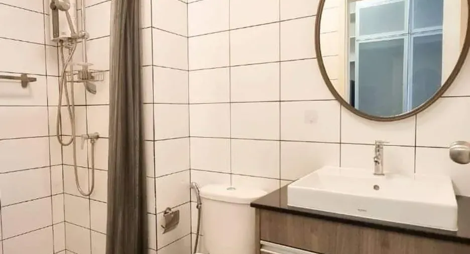 For rent studio condo in Huai Khwang, Bangkok
