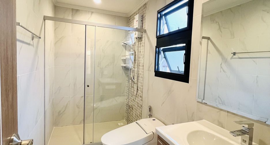 For rent 4 bedrooms house in Mae Rim, Chiang Mai